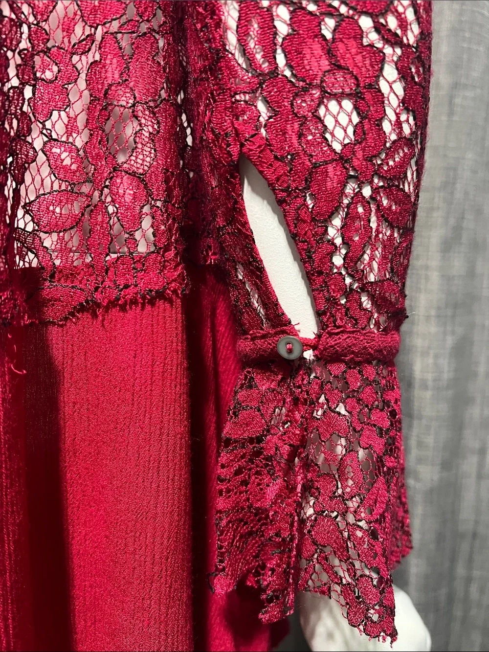 Free People Tell Tale Cut Out Lace Tunic Red XS NWOT